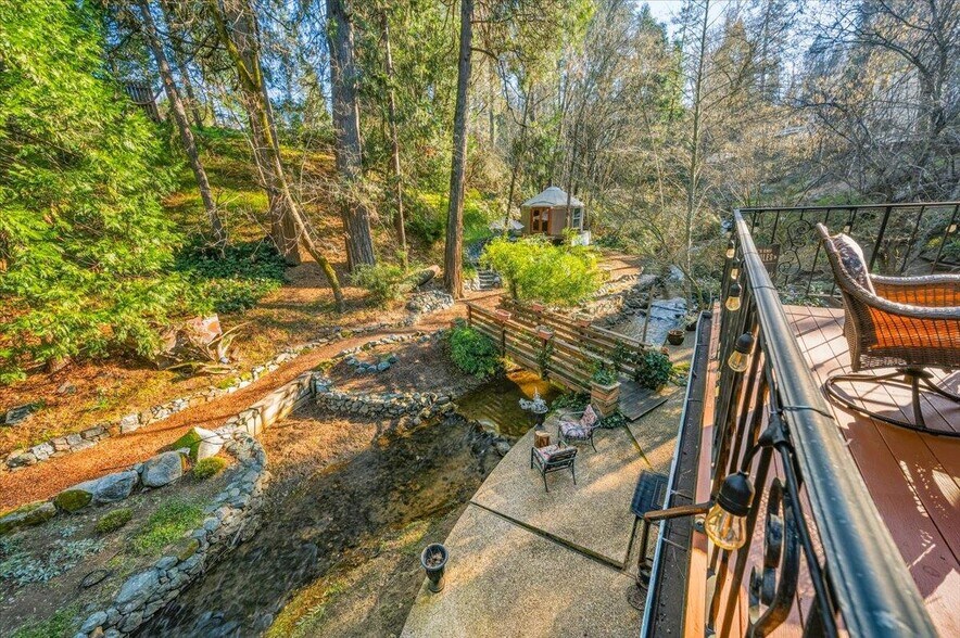 More Photos Of 301-317 S Pine St, Nevada City Hotel For Sale