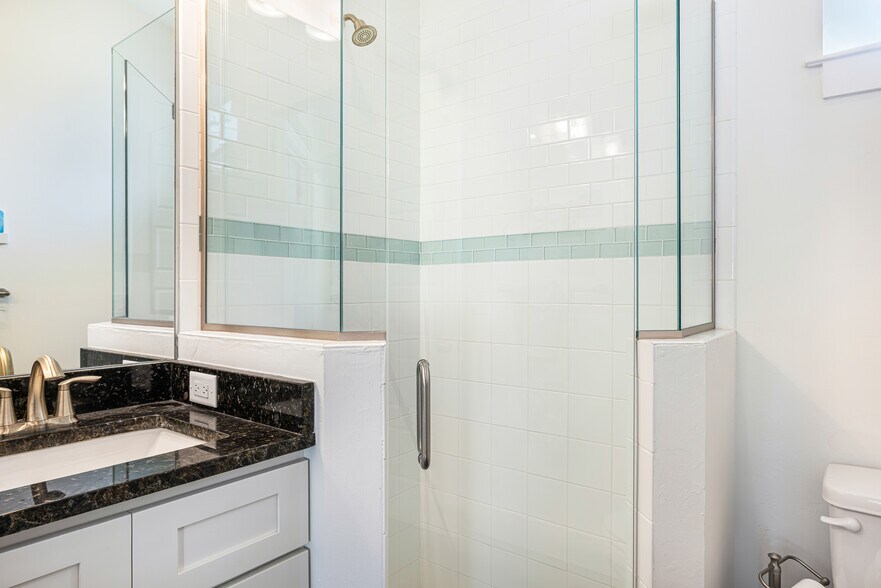 More Photos Of 2974 Van Buren Ave, Naples Storefront Retail Residential For Sale