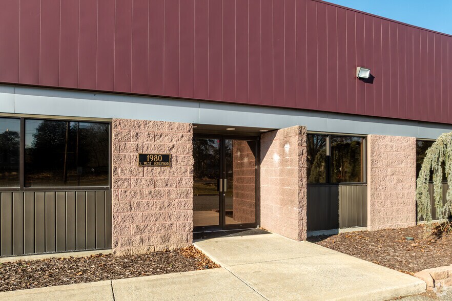 More Photos Of 1980 S West Blvd, Vineland Manufacturing For Lease