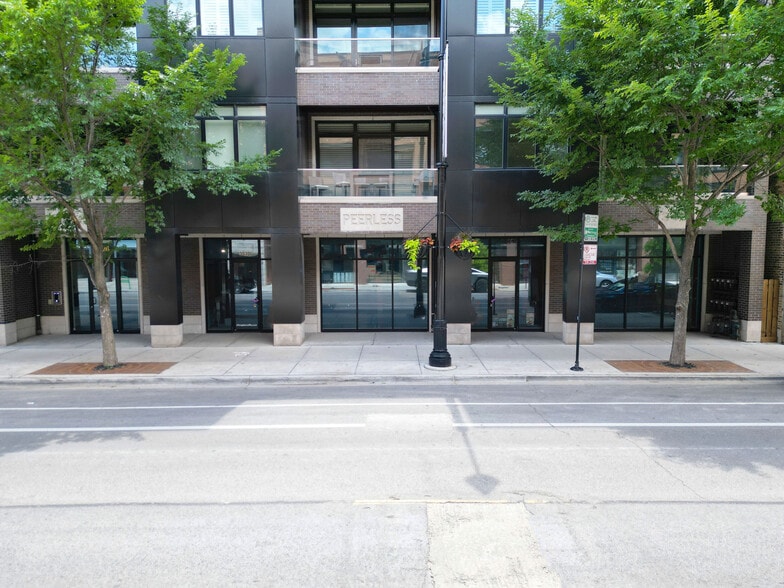 More Photos Of 3030 N Lincoln Ave, Chicago Apartments For Lease