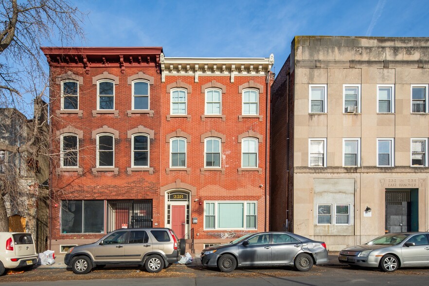 Primary Photo Of 228 E Hanover St, Trenton Apartments For Sale