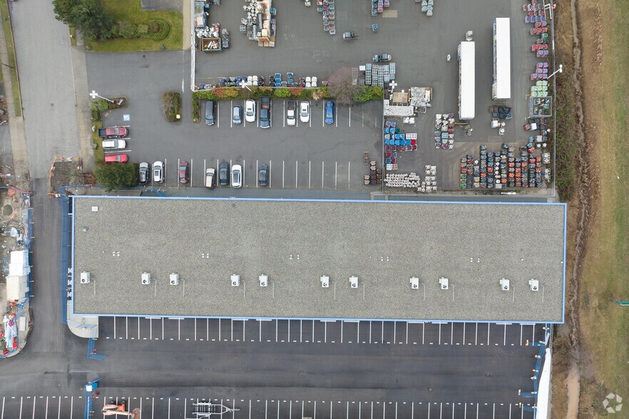 More Photos Of 23251 Fraserwood Way, Richmond Industrial For Sale