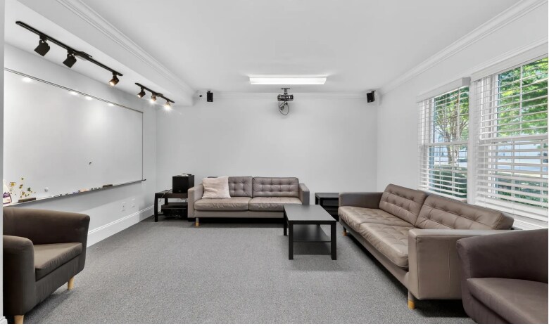 More Photos Of 5100 Western Blvd, Raleigh Office For Lease