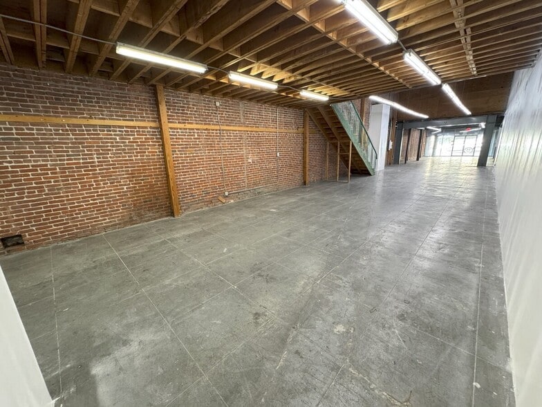 More Photos Of 822-824 Wall St, Los Angeles Storefront Retail Office For Lease