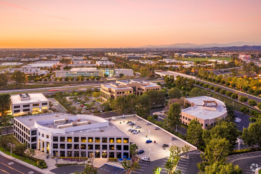 More Photos Of 114 Pacifica, Irvine Medical For Lease