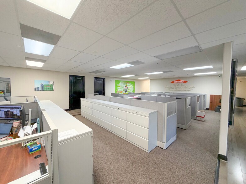 More Photos Of 2436 Peyton Rd, Houston Industrial For Lease