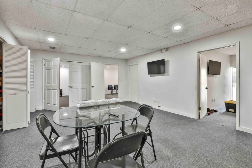 More Photos Of , Peachtree City Unknown For Sale