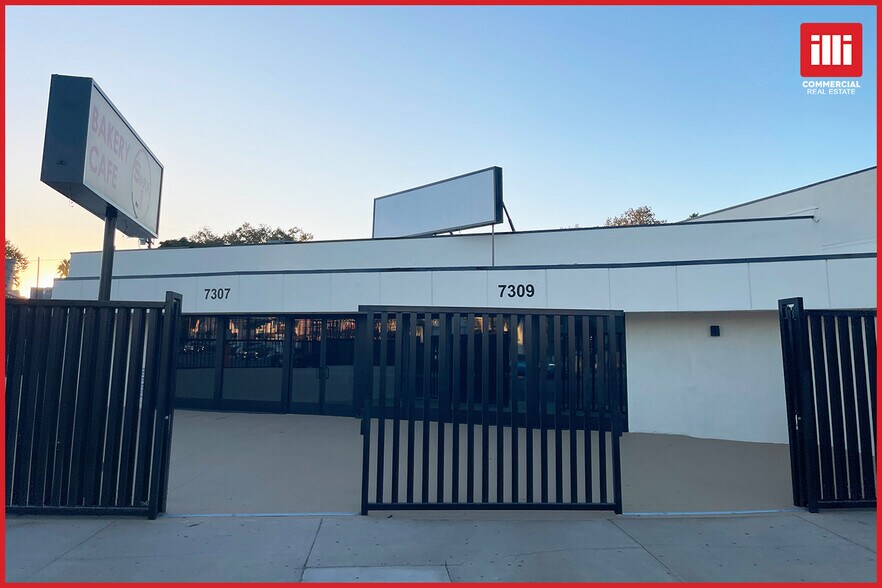 Primary Photo Of 7307-7309 Canoga Ave, Canoga Park Restaurant For Lease