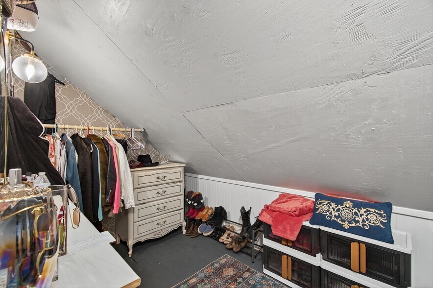 More Photos Of 8 Fairgrounds Rd, Skamokawa Hospitality For Sale