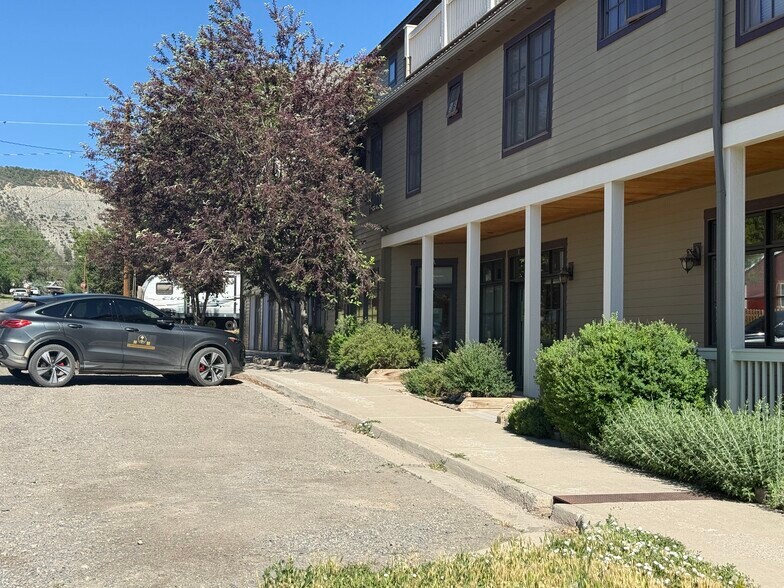 More Photos Of 195 S Lena St, Ridgway Medical For Sale