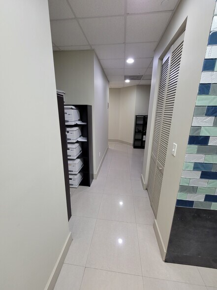 More Photos Of 5599 S University Dr, Davie Loft Creative Space For Sale
