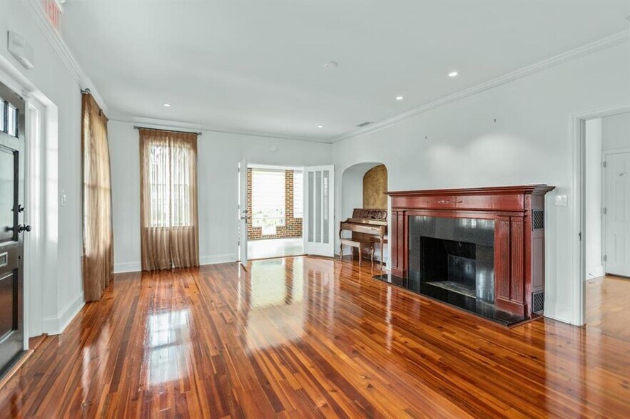 More Photos Of 1202 E Park Ave, Tallahassee Office Residential For Sale