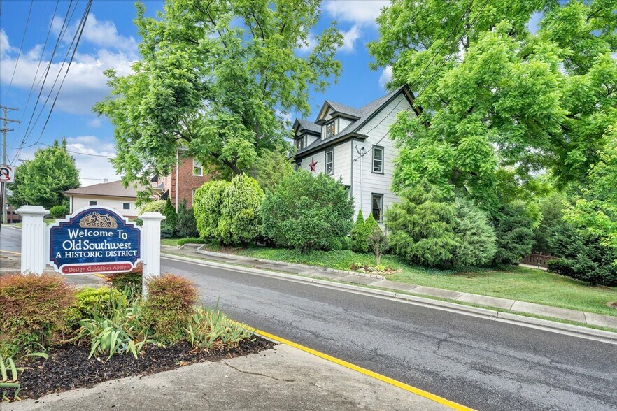 More Photos Of 1526 Franklin Rd SW, Roanoke Hospitality For Sale