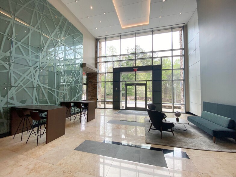 More Photos Of 1110 Sanctuary Pky, Alpharetta Office For Lease