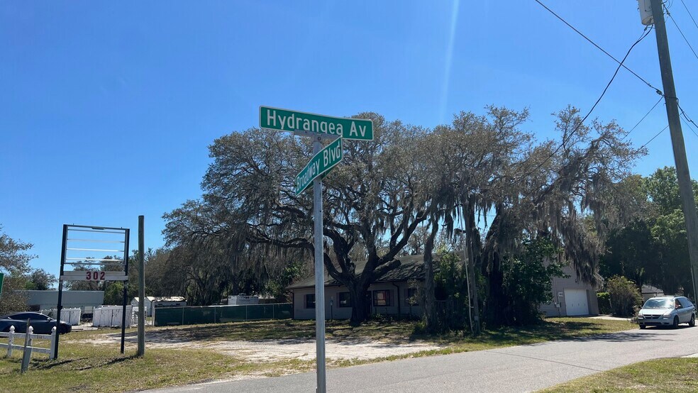 More Photos Of 302 Broadway Blvd SE, Polk City Restaurant For Sale