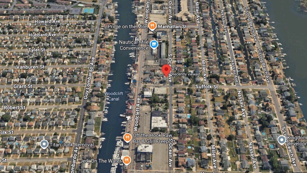 More Photos Of 19 Suffolk St, Freeport Office For Sale