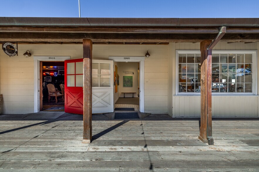More Photos Of 10470 Lansing St, Mendocino Storefront For Sale