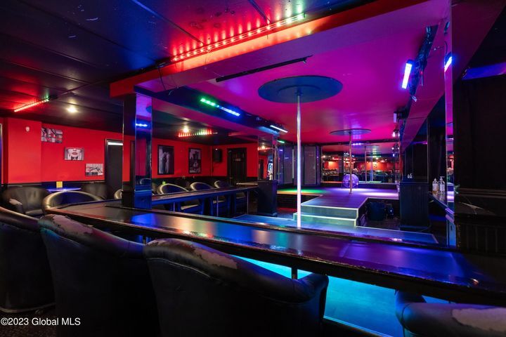 More Photos Of 1915 Us-9, Clifton Park Freestanding For Sale