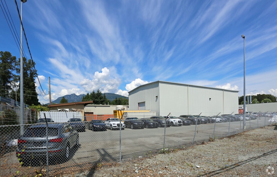 More Photos Of 1305 Welch St, North Vancouver District Service For Sale