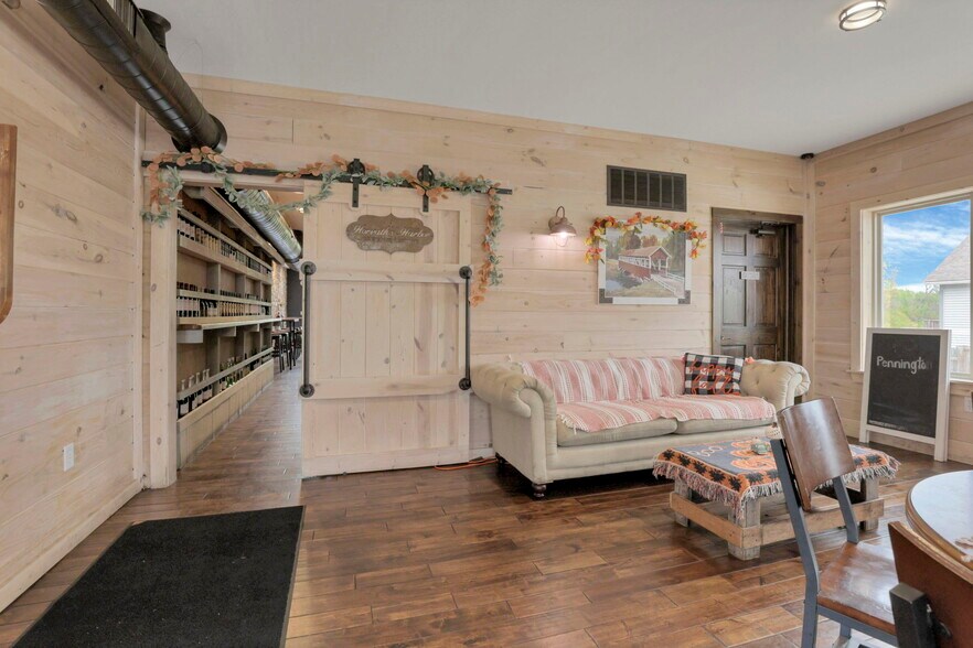 More Photos Of 14675 Zion Rd, Thornville Restaurant For Sale