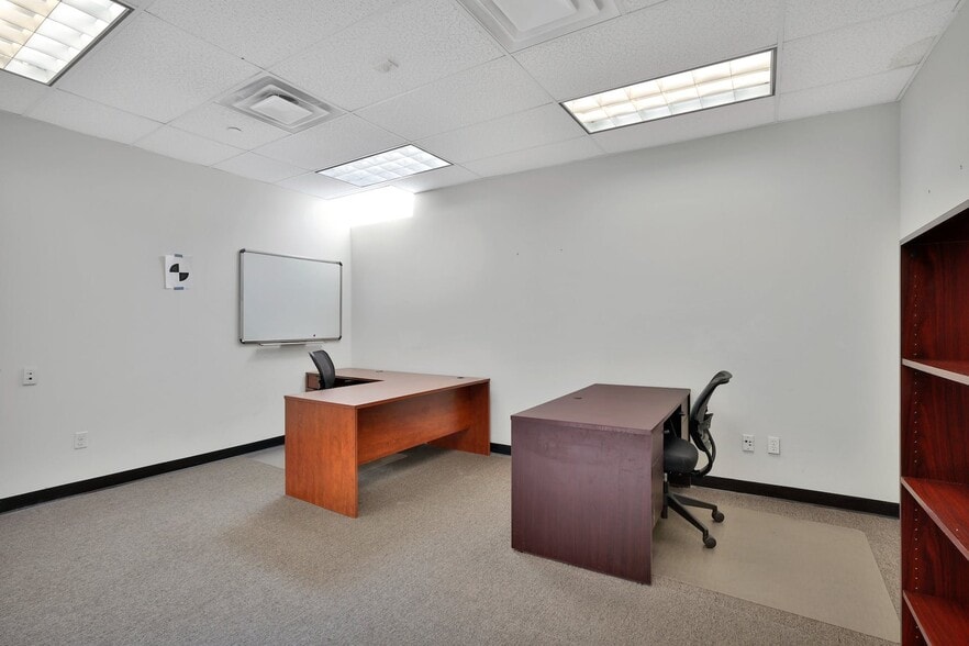 More Photos Of 16 Harrison Ave, Yonkers Warehouse For Lease