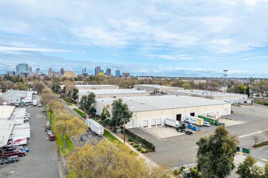 More Photos Of 859 F St, West Sacramento Industrial For Sale