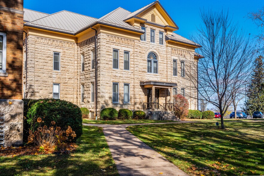 More Photos Of W2658 WI-33, La Crosse Assisted Living For Sale