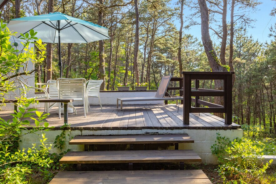 More Photos Of 25 Way 055., Wellfleet Apartments For Sale
