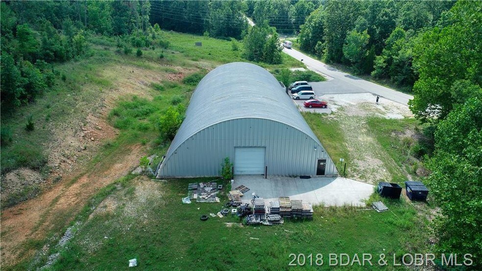 More Photos Of 166 Jackson St, Camdenton Flex For Sale