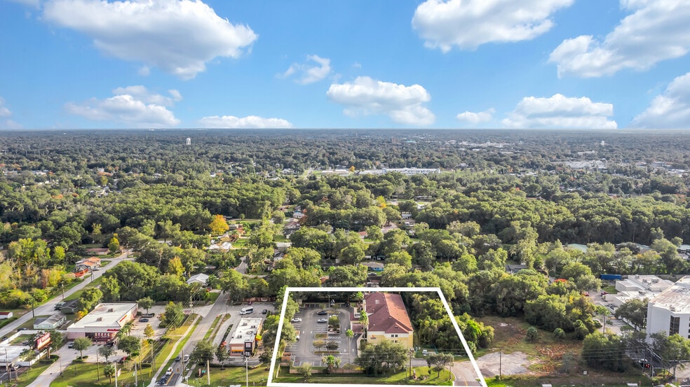 More Photos Of 400 E International Speedway Blvd, Deland Hotel For Sale