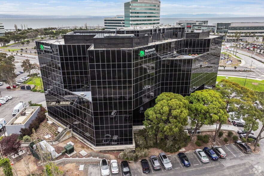 More Photos Of 1000 Marina Blvd, Brisbane Office For Lease