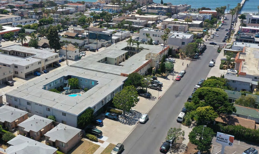 Primary Photo Of 4935 Niagara Ave, San Diego Apartments For Sale