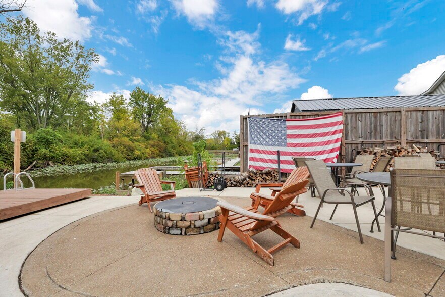 More Photos Of 14675 Zion Rd, Thornville Restaurant For Sale