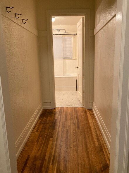 More Photos Of 2062 NW Marshall St, Portland Apartments For Sale
