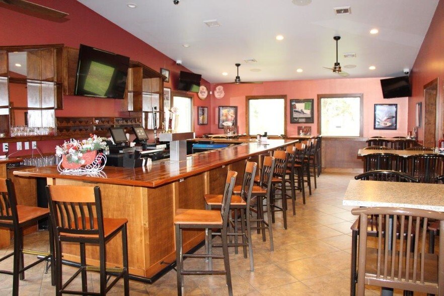 More Photos Of 5626 W Lincoln Hwy, Parkesburg Restaurant For Sale
