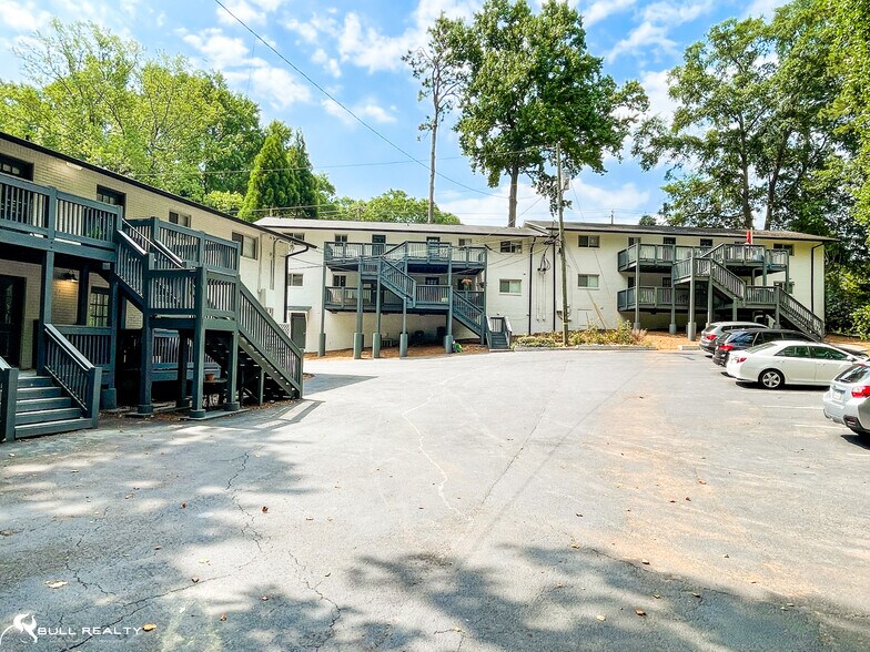 More Photos Of 711 Oakview Rd, Decatur Apartments For Sale