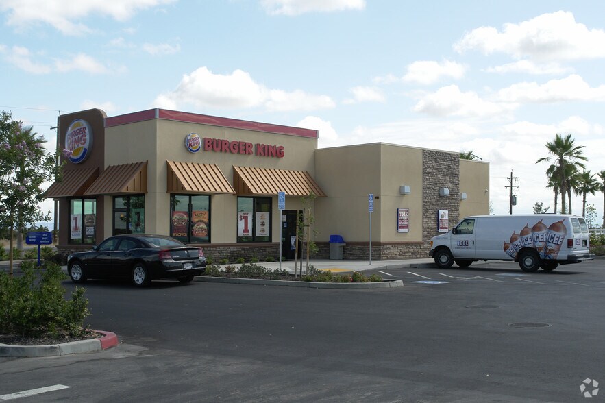 More Photos Of 1385 E Robertson Blvd, Chowchilla Fast Food For Lease