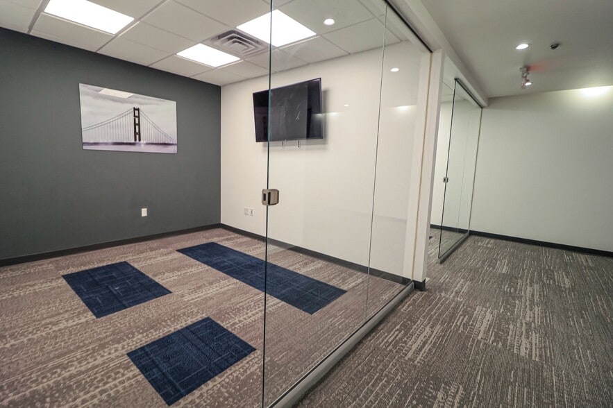 More Photos Of 11323 Rojas Dr, El Paso Warehouse For Lease