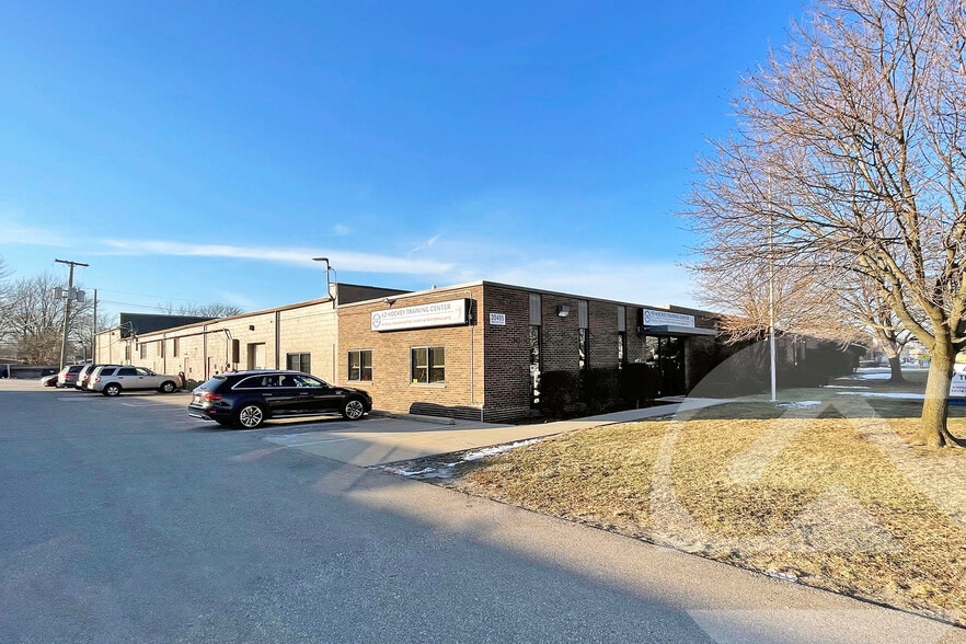 Primary Photo Of 30475-30545 Stephenson Hwy, Madison Heights Warehouse For Lease