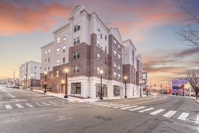 More Photos Of 1269 Main St, Bridgeport Apartments For Sale