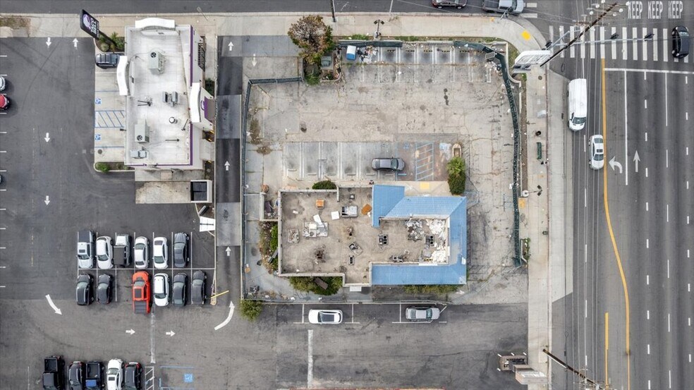 More Photos Of 15554 Roscoe Blvd, Van Nuys Fast Food For Lease
