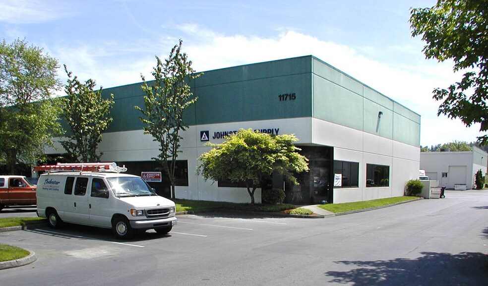 More Photos Of 11807 North Creek Pky S, Bothell Unknown For Lease