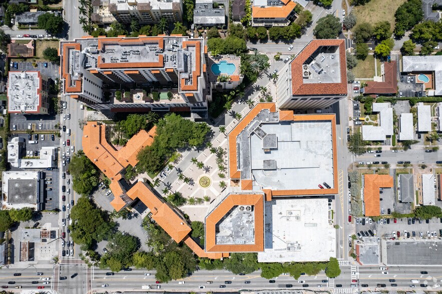 More Photos Of 800 S Douglas Rd, Coral Gables Unknown For Lease