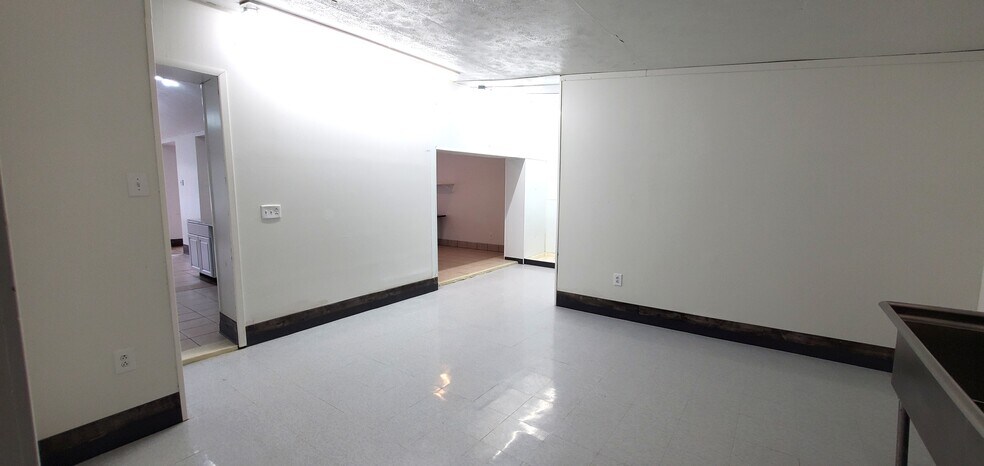 More Photos Of 163 Main St, Bruin Freestanding For Sale