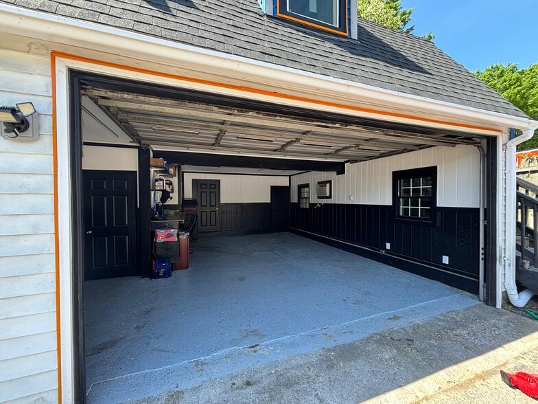 More Photos Of 11021-11025 Jefferson Ave, Newport News Auto Dealership For Sale