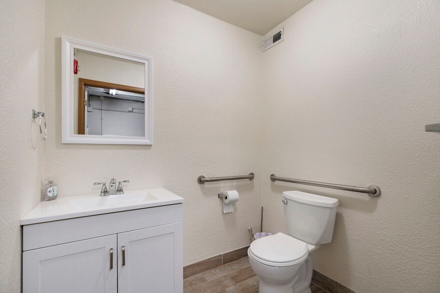 More Photos Of 5410-5430 W 44th Ave, Denver Freestanding For Lease