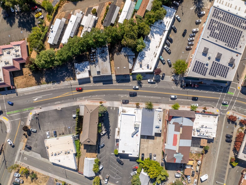 More Photos Of 242 S Main St, Willits Freestanding For Sale