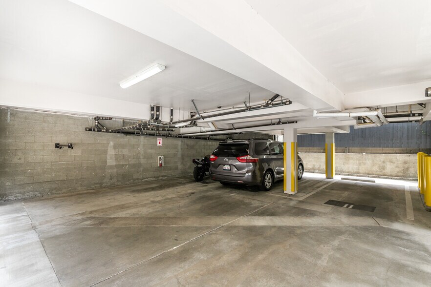 More Photos Of 1743 Butler Ave, Los Angeles Apartments For Sale