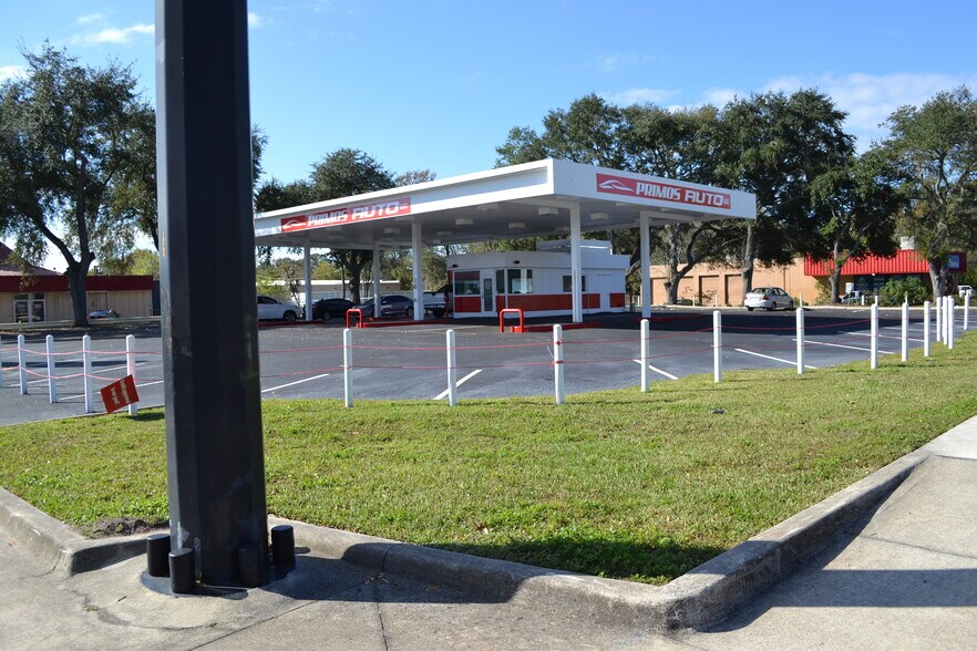 More Photos Of 1516 N Main St, Gainesville Auto Dealership For Sale