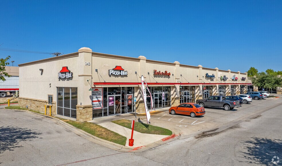 More Photos Of 143-151 Exchange Blvd, Hutto Unknown For Lease
